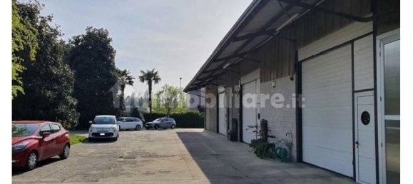 3 Schlafzimmer Wohnung in Missaglia, Italy, Nr. 204668 2