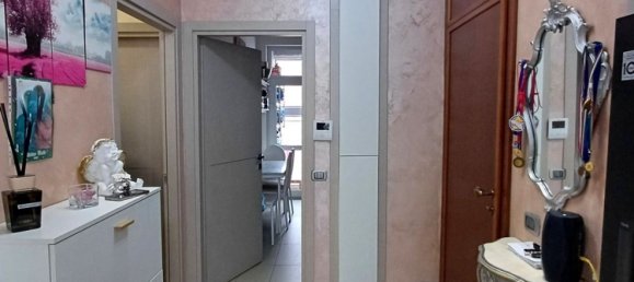 3 rooms Apartment in Trezzano sul Naviglio, Italy No. 339036 7