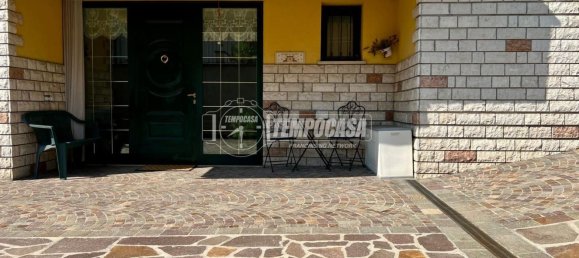 5 bedrooms Villa in Travagliato, Italy No. 375740 30