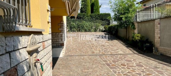 5 bedrooms Villa in Travagliato, Italy No. 375740 31