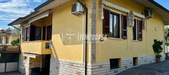 5 bedrooms Villa in Travagliato, Italy No. 375740 28