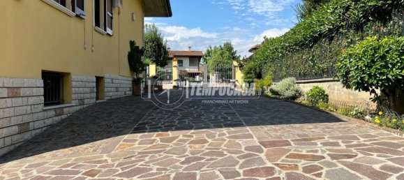 5 bedrooms Villa in Travagliato, Italy No. 375740 26