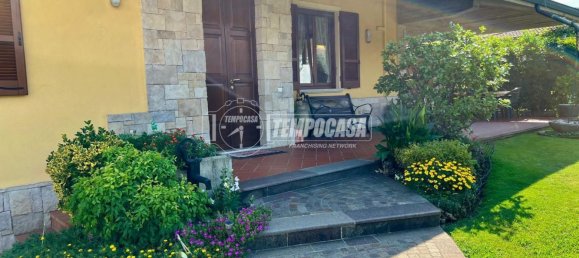 5 bedrooms Villa in Travagliato, Italy No. 375740 25
