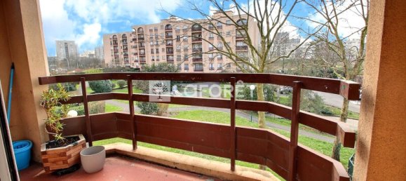 Квартира с 3 спальнями в Женвилье, Франция № 141948 4