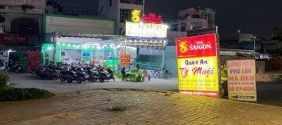 200m² House in District 7, Vietnam No. 7365 4