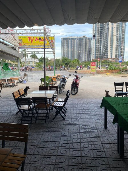 200m² House in District 7, Vietnam No. 7365