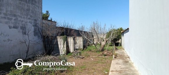 506m² Land in Vernole, Italy No. 153088 4
