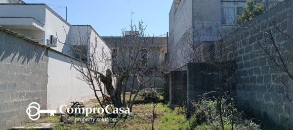 506m² Land in Vernole, Italy No. 153088 8