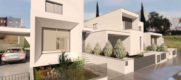 3 bedrooms Commercial property in Nicosia, Cyprus No. 19168 4