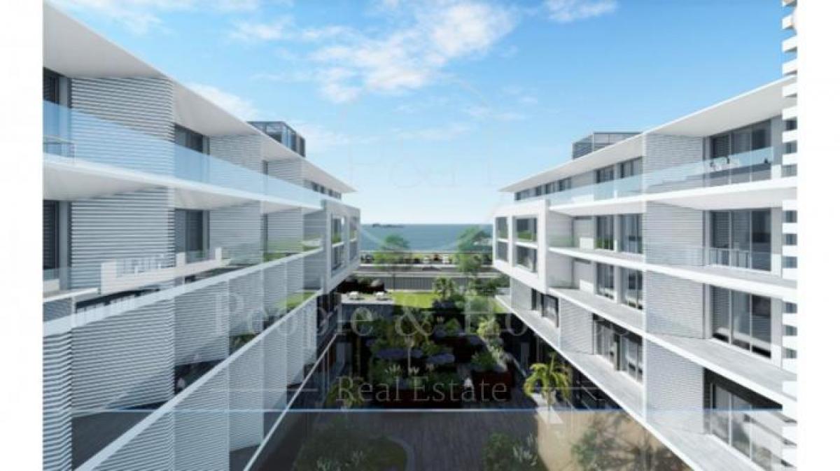 2 bedrooms Apartment in Lisbon, Portugal No. 2375