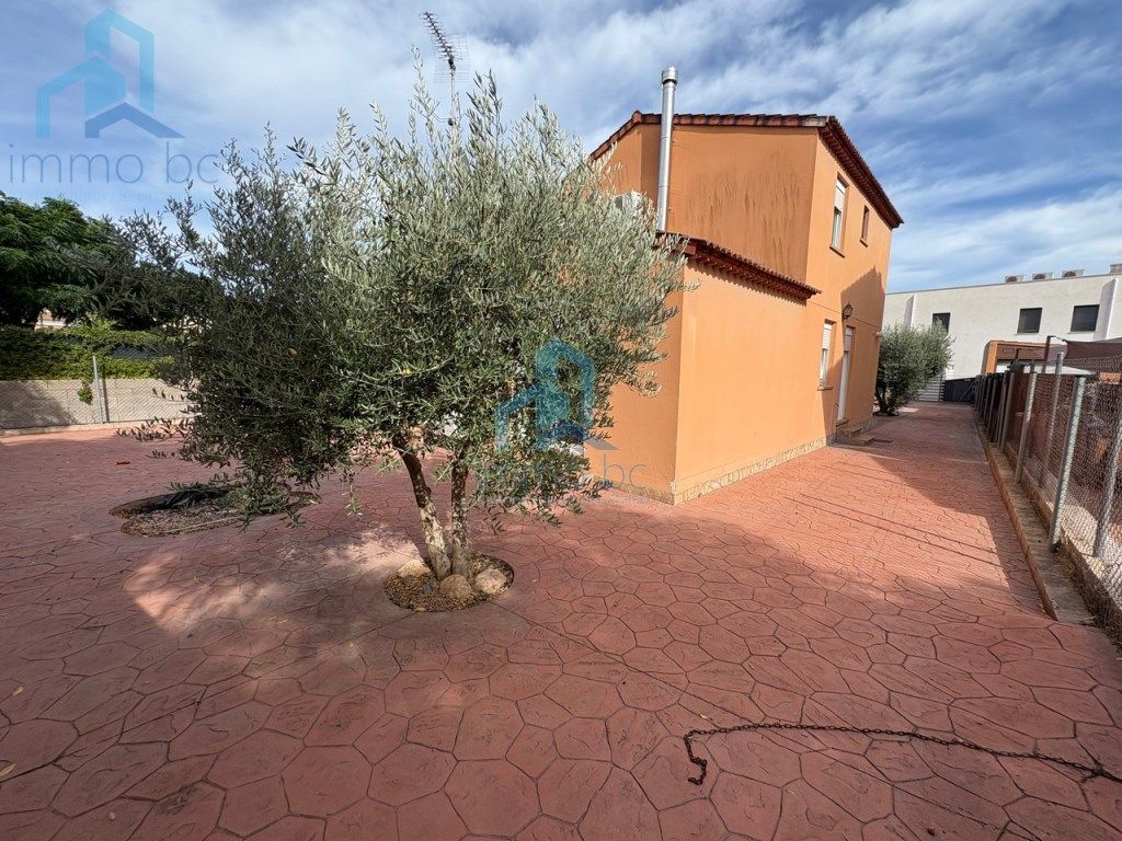 5 bedrooms House in Vilallonga del Camp, Spain No. 241807