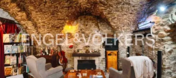 3 bedrooms House in Garriguella, Spain No. 190368 6