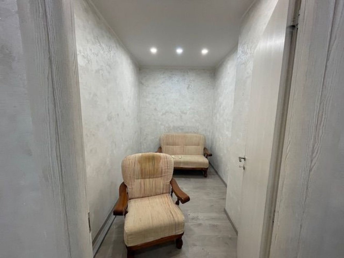 Коммерческая недвижимость 100м² в Рим, Италия № 162233