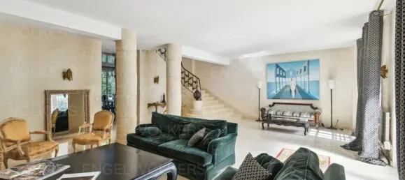 6 bedrooms House in Neuilly-sur-Seine, France No. 186969 2