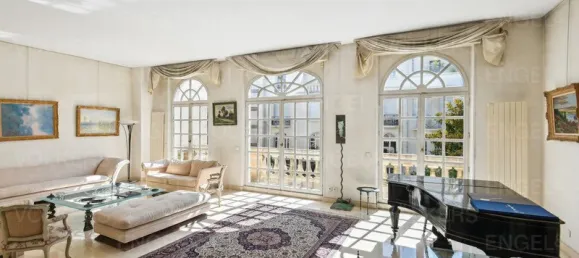 6 bedrooms House in Neuilly-sur-Seine, France No. 186969 8