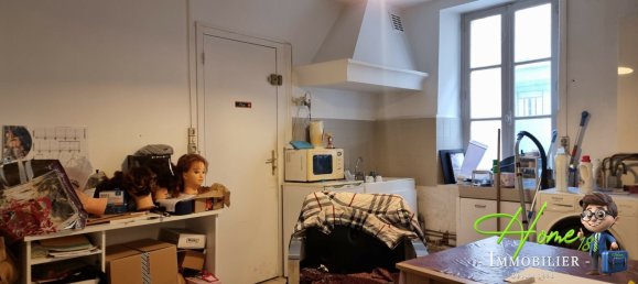 94m² Commercial property in Bourges, France No. 60828 4