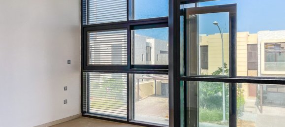 6 bedrooms Villa in Dubai, UAE No. 4191 7