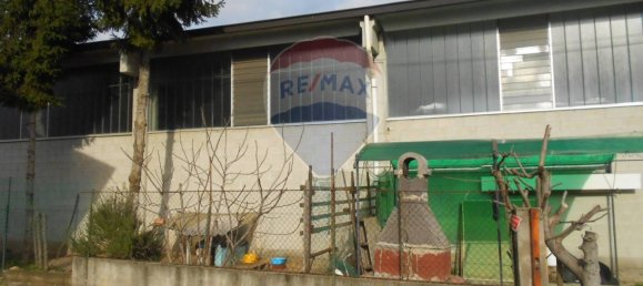 280m² Warehouse in Oleggio, Italy No. 379355 3