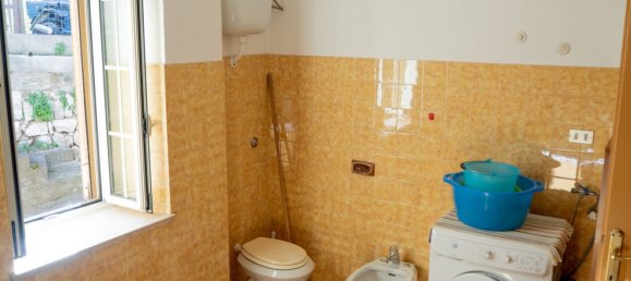 5-Zimmer Haus in Lenola, Italy, Nr. 255862 8