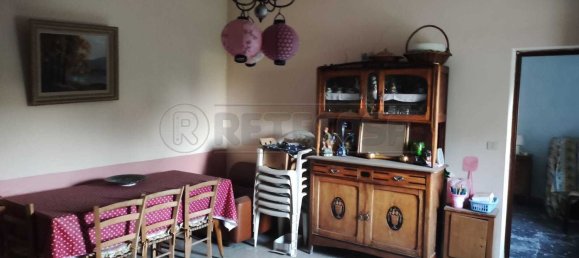 5 rooms House in Cassino, Italy No. 47795 3