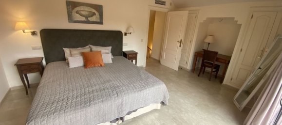 2 bedrooms Penthouse in Marbella, Spain No. 191143 11