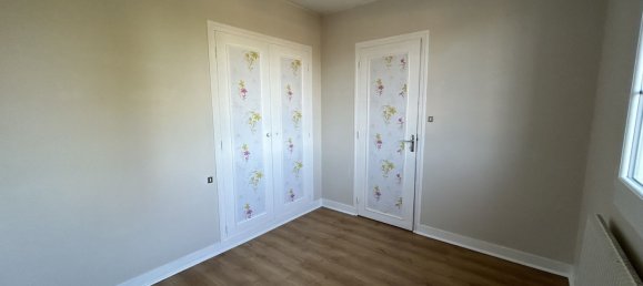 3 bedrooms House in Hornoy-le-Bourg, France No. 209142 5