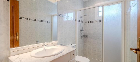 4 bedrooms House in Sils, Spain No. 111341 8