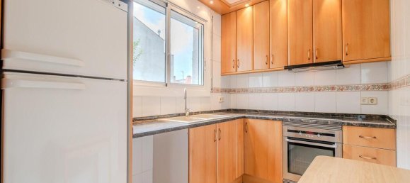 4 bedrooms House in Sils, Spain No. 111341 2