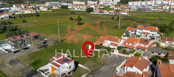 Terrain à Leiria, Portugal 598m² No. 72606 12