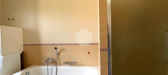 Apartamento de 2 dormitorios en Corsico, Italy No. 353082 27