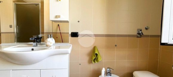 Apartamento de 2 dormitorios en Corsico, Italy No. 353082 26