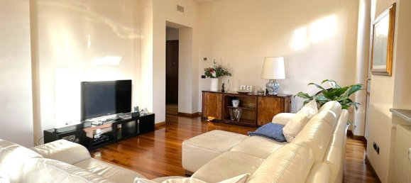 3 Schlafzimmer Penthouse in Pavia, Italy, Nr. 353363 11