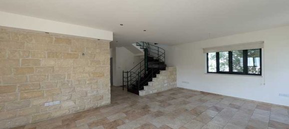 3 bedrooms Commercial property in Limassol, Cyprus No. 20459 5