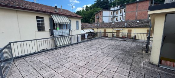 210m² Commercial property in Tortona, Italy No. 347524 10