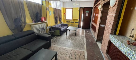 210m² Commercial property in Tortona, Italy No. 347524 4