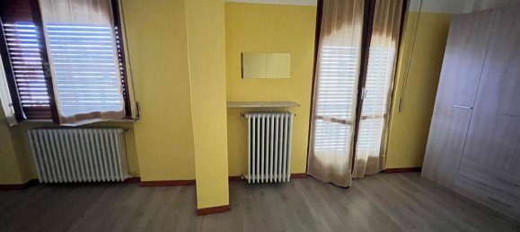 210m² Commercial property in Tortona, Italy No. 347524 8