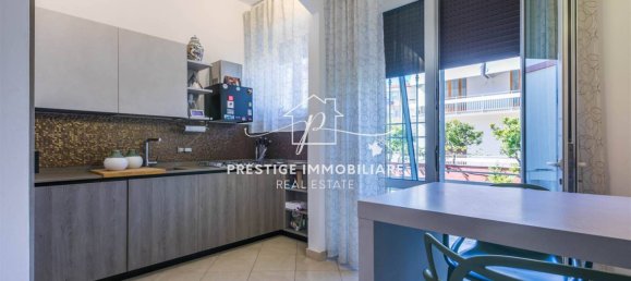 4 bedrooms Apartment in Livorno, Italy No. 348984 6