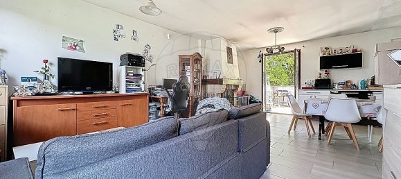 2 bedrooms House in Yonne, France No. 363518 2