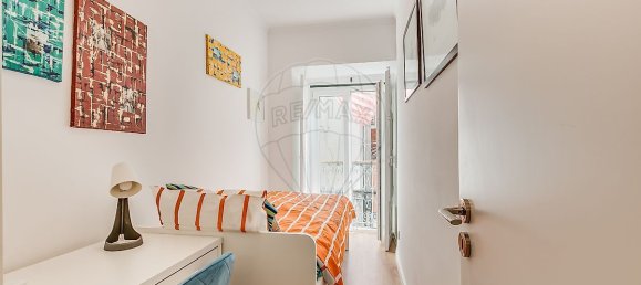 9 bedrooms Building in Lisbon, Portugal No. 54494 6