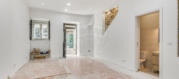 9 bedrooms Building in Lisbon, Portugal No. 54494 36