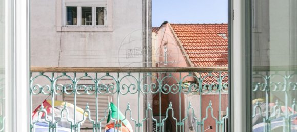 9 bedrooms Building in Lisbon, Portugal No. 54494 13