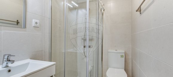 9 bedrooms Building in Lisbon, Portugal No. 54494 15