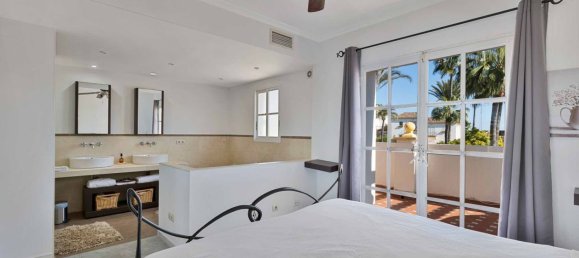 4 chambres Maison de ville à Estepona, Spain No. 138508 8