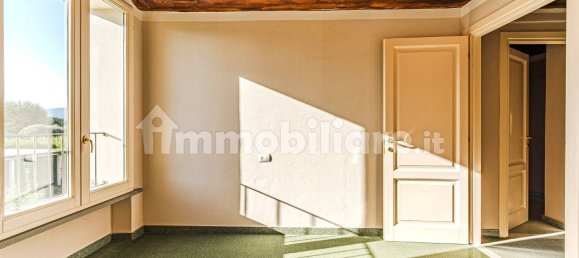 Apartamento de 2 dormitorios en Lucca, Italy No. 354262 2