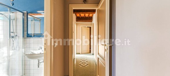 Apartamento de 2 dormitorios en Lucca, Italy No. 354262 20