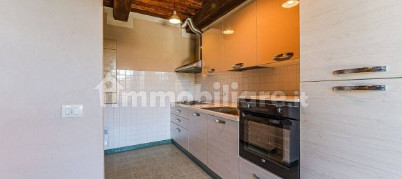 Apartamento de 2 dormitorios en Lucca, Italy No. 354262 19