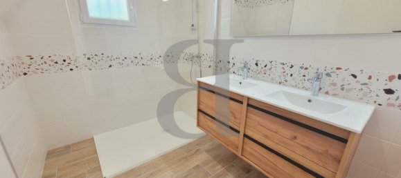 Villa de 4 dormitorios en Grignan, France No. 321319 12