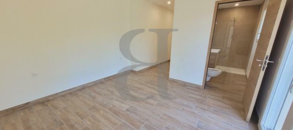 Villa de 4 dormitorios en Grignan, France No. 321319 8