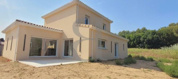 Villa de 4 dormitorios en Grignan, France No. 321319 2