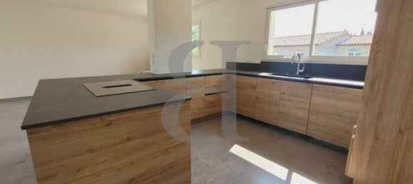 Villa de 4 dormitorios en Grignan, France No. 321319 7